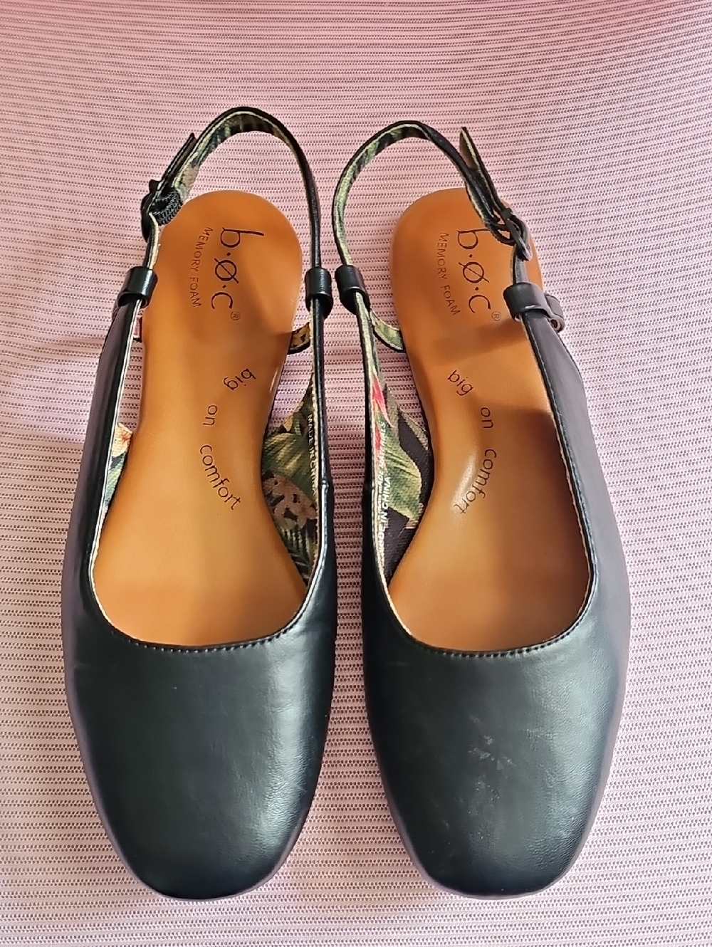b.o.c. Black Slingback Square-Toe Ballet Flats